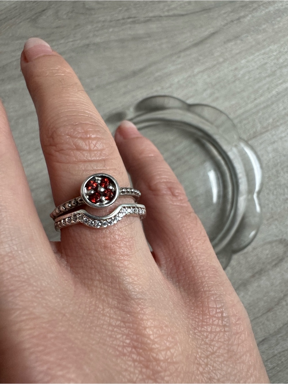 Vintage sterling Silver Red Garnet Ring - marked 925 - size 6